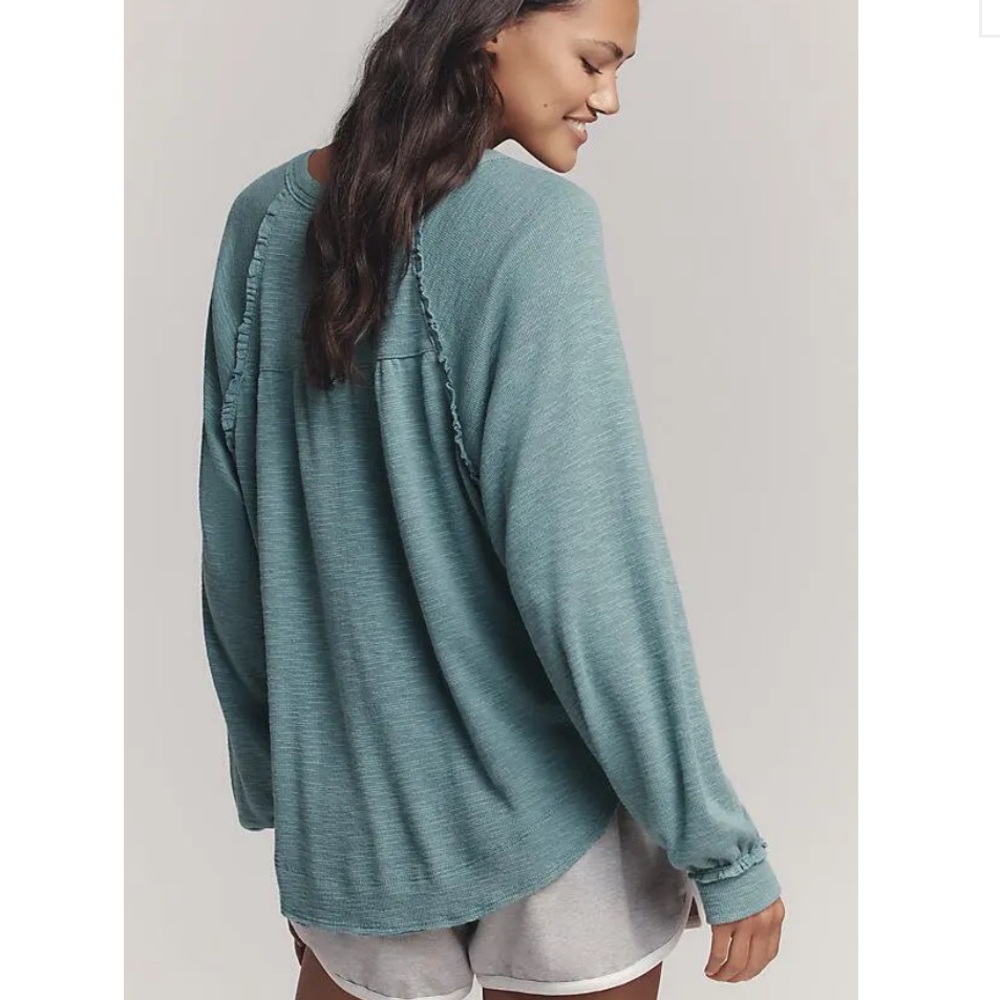 PILCRO Ruffled Raglan Thermal Top